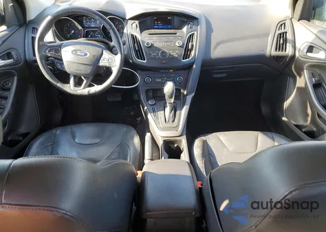 2016 Ford Focus Se z USA, uszkodzony, nr VIN 1FADP3F24GL206086